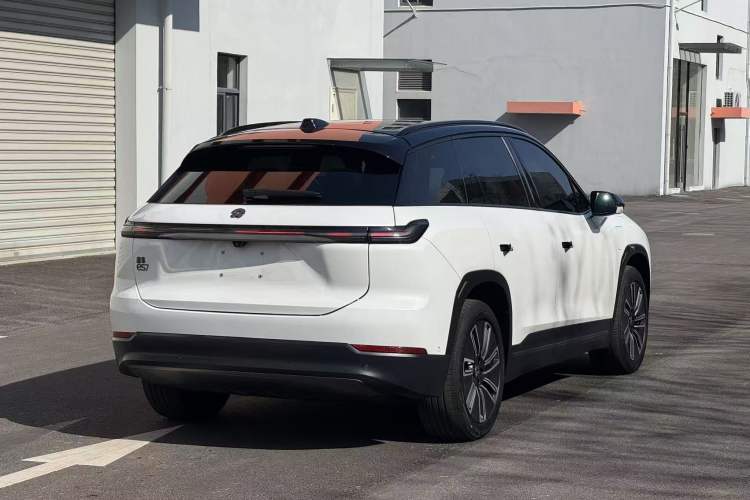 Used Nio ES7 2022 100 kWh Exterior 4