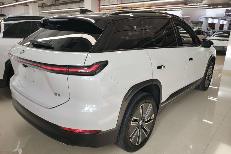 Used Nio ES7 2022 75 kWh Exterior 5