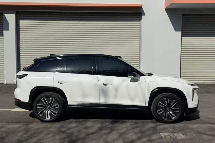 Used Nio ES7 2022 100 kWh Exterior 5