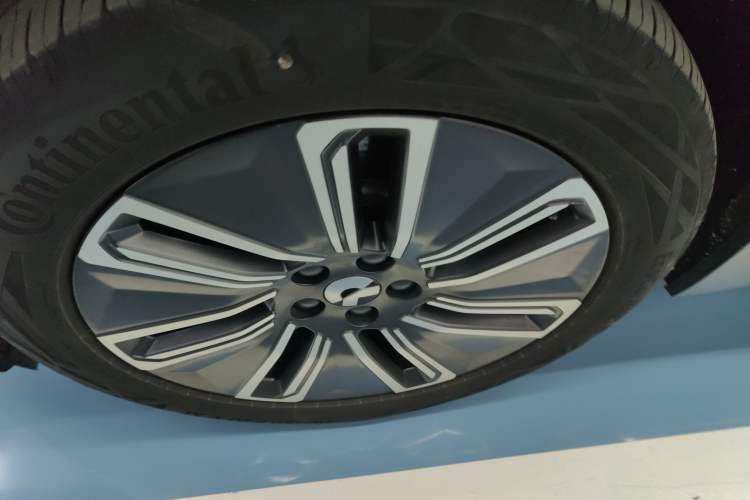 Used Nio ES7 2022 75 kWh Exterior 7