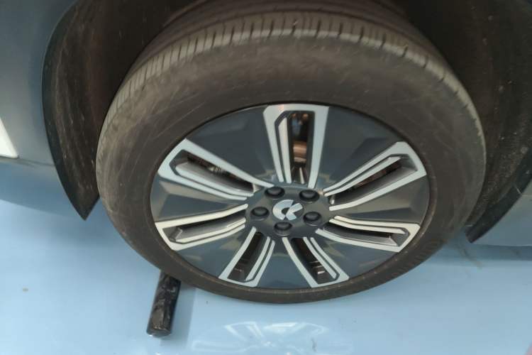 Used Nio ES7 2022 75 kWh Exterior 8