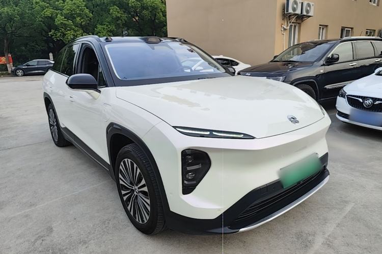 Used Nio ES7 2022 75 kWh Front Right 45 Deg