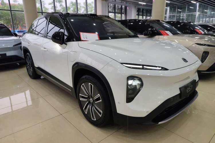 Used Nio ES7 2022 75 kWh Front Right 45 Deg