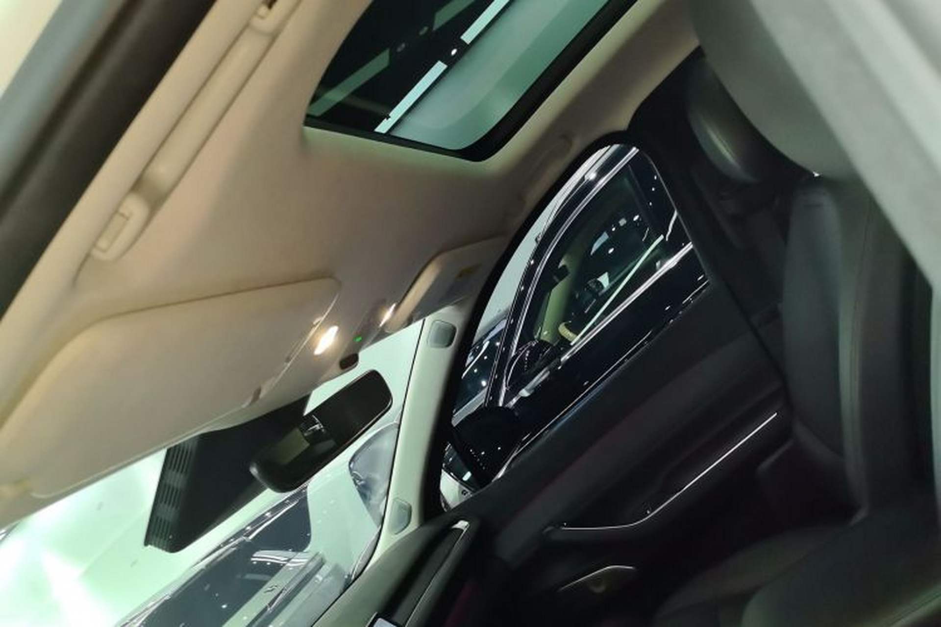 Used Nio ES7 2022 75 kWh Headliner