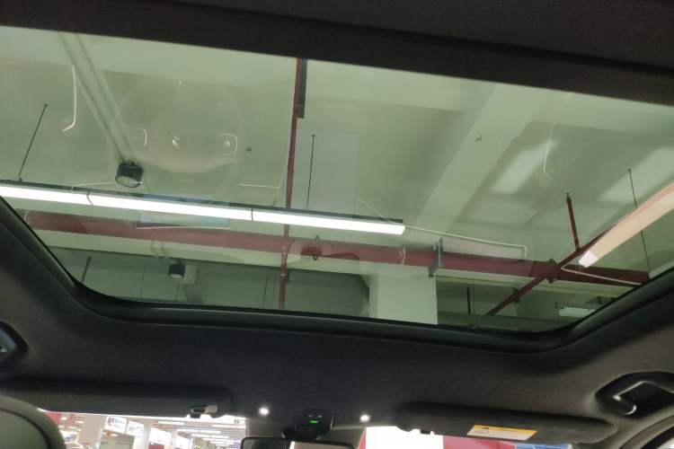 Used Nio ES7 2022 75 kWh Headliner