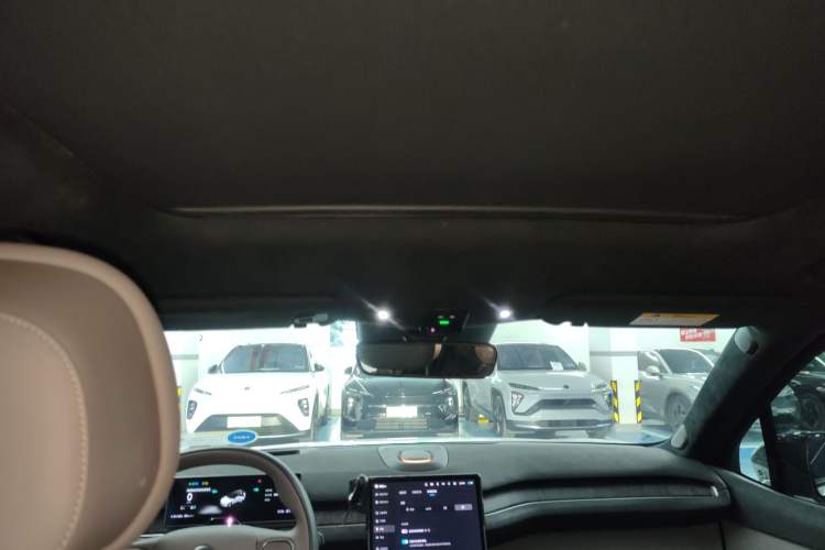 Used Nio ES7 2022 75 kWh Headliner