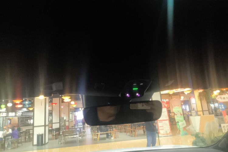 Used Nio ES7 2022 75 kWh Headliner