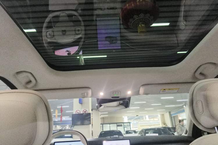 Used Nio ES7 2022 100 kWh Headliner