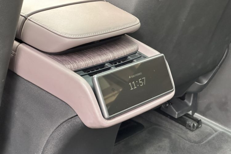 Used Nio ES7 2022 100kWh First Edition Interior 1