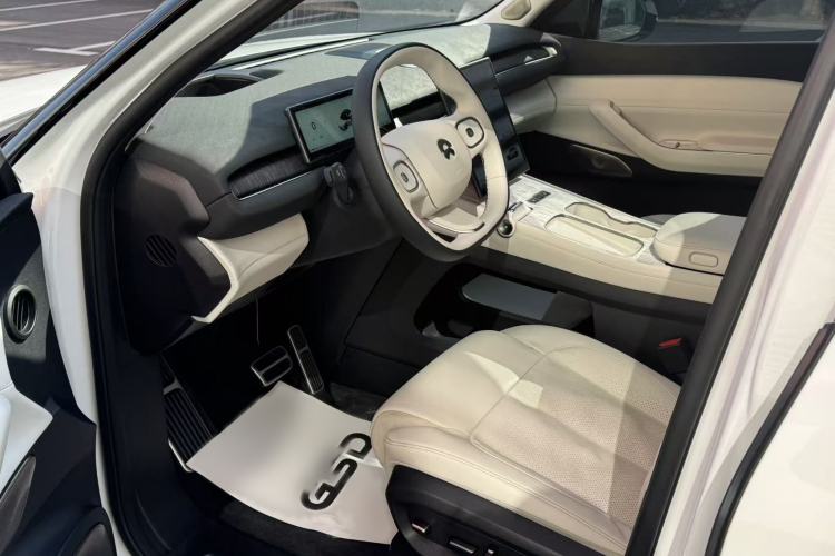 Used Nio ES7 2022 100 kWh Interior 1