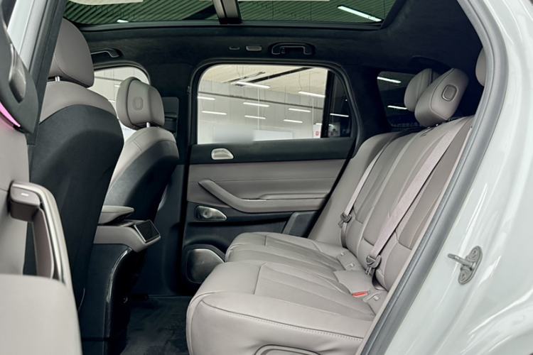 Used Nio ES7 2022 75 kWh Interior 14