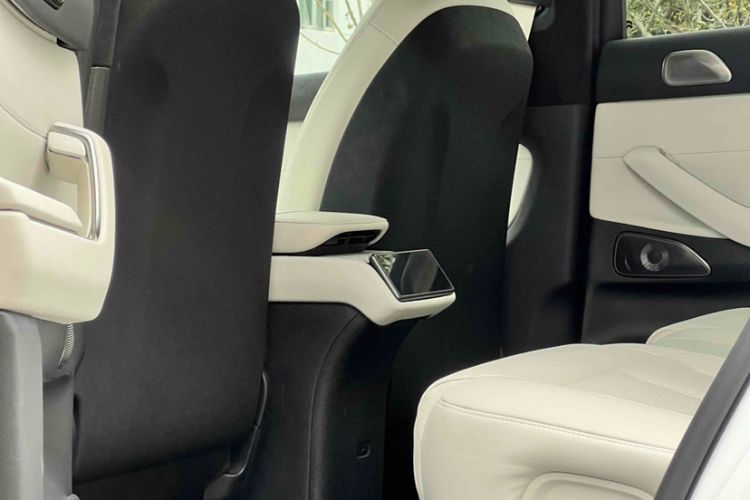 Used Nio ES7 2022 75 kWh Interior 2