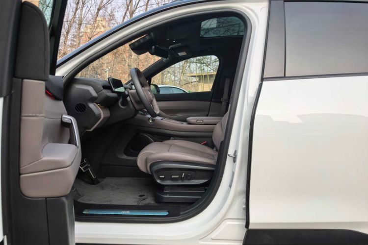 Used Nio ES7 2022 75 kWh Interior 2