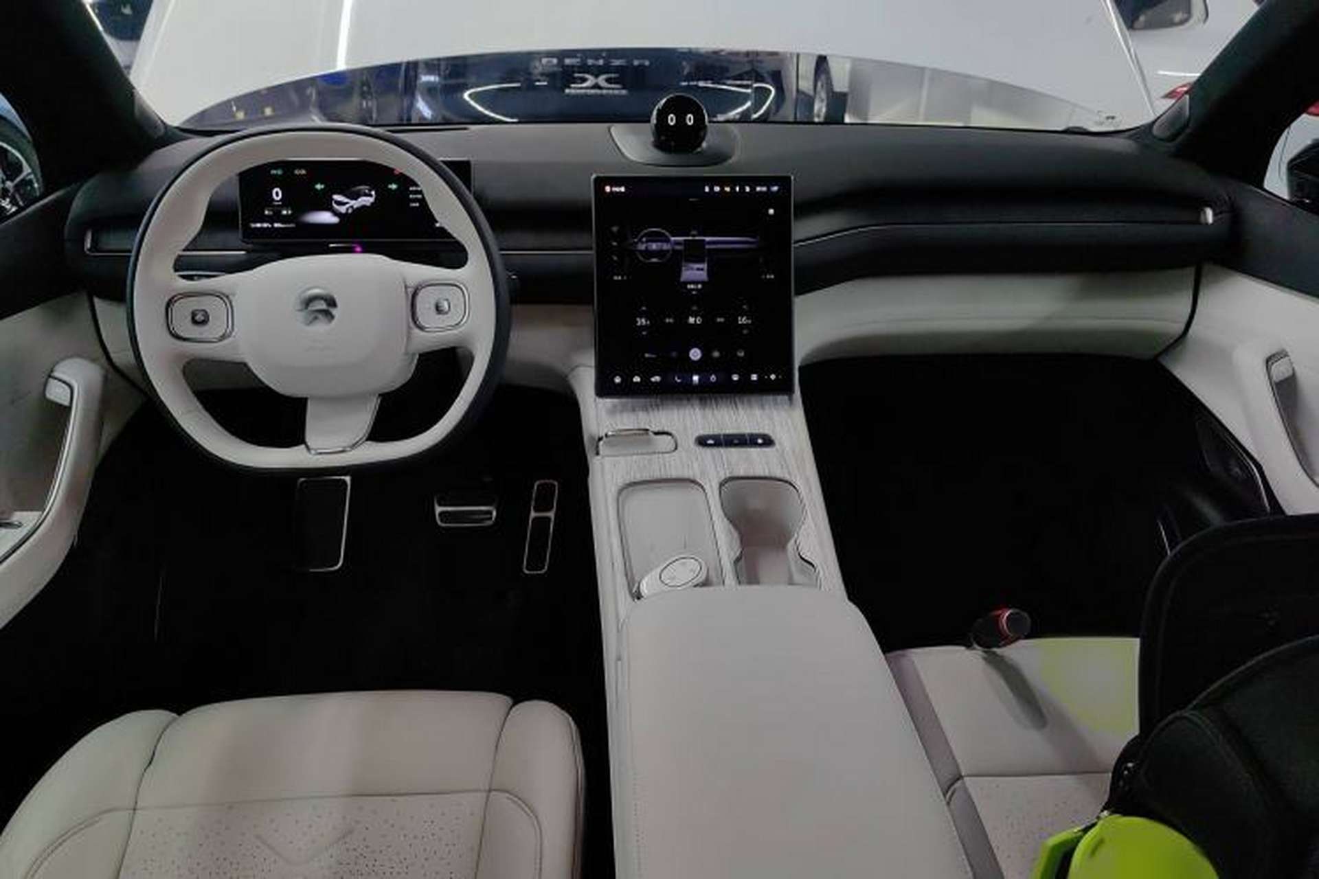 Used Nio ES7 2022 100 kWh Interior 2