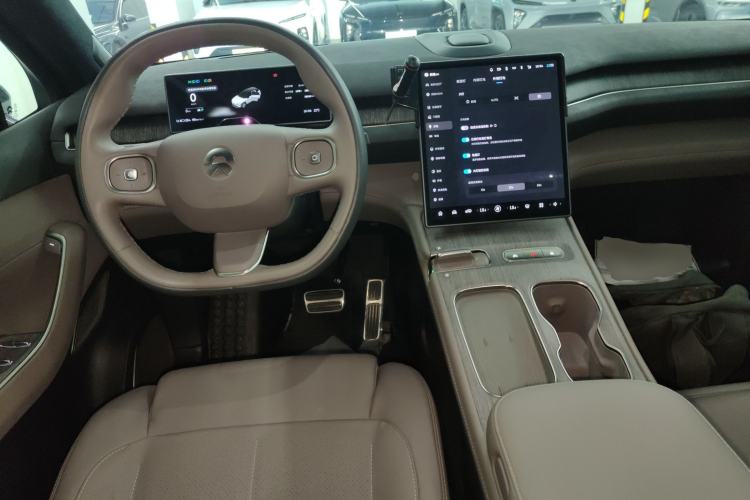 Used Nio ES7 2022 75 kWh Interior 2