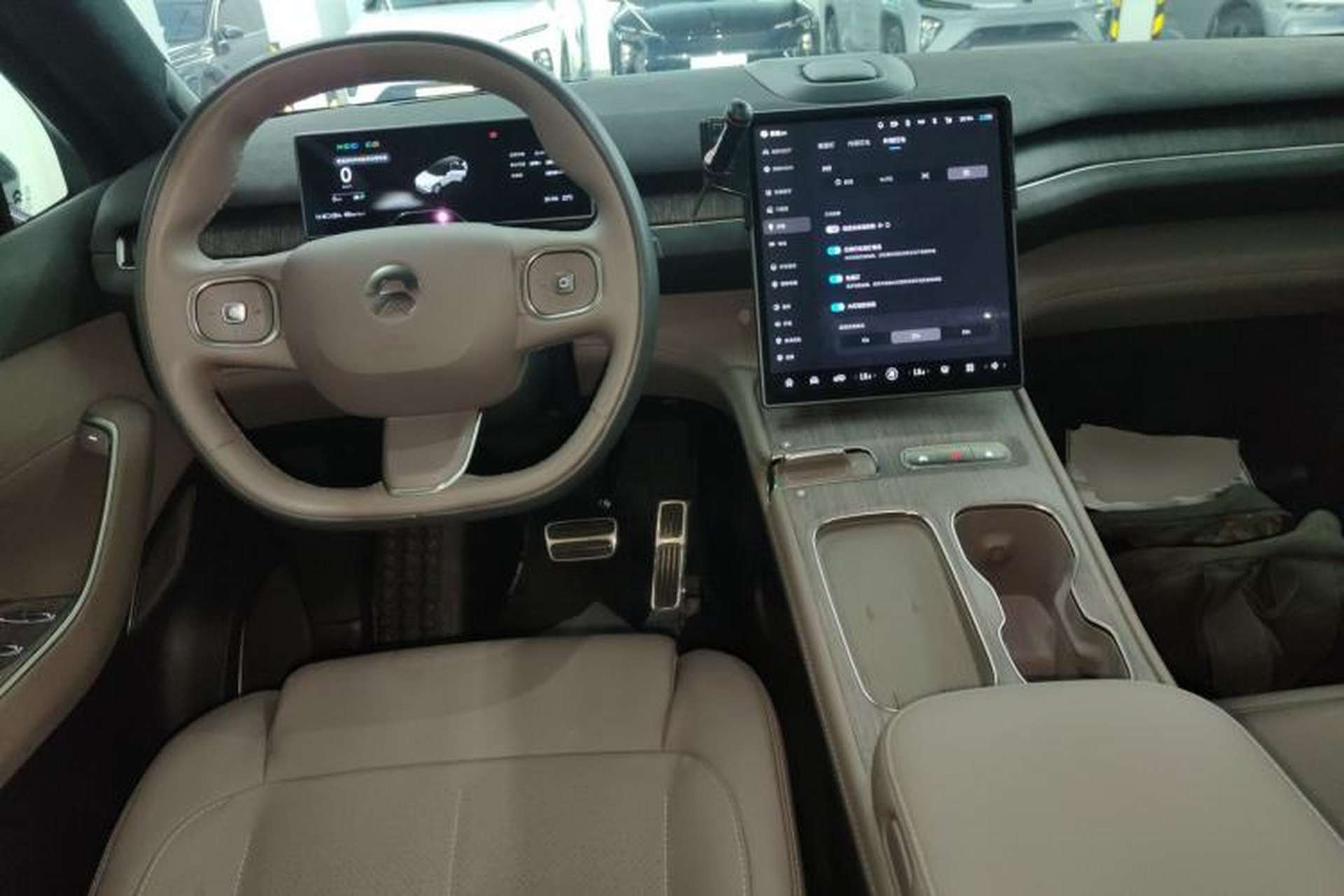 Used Nio ES7 2022 75 kWh Interior 2