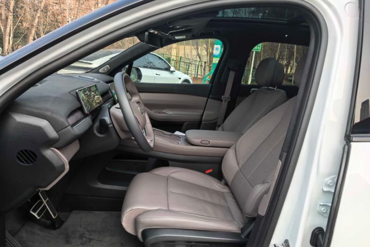 Used Nio ES7 2022 75 kWh Interior 3