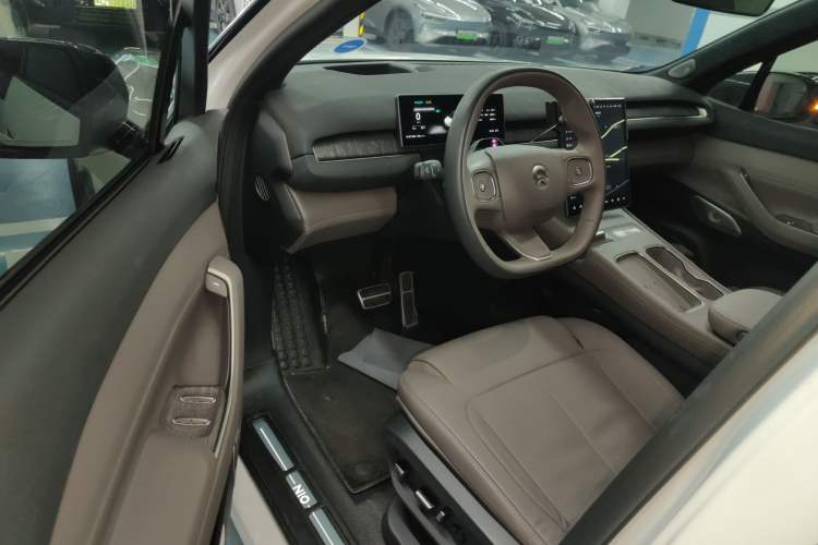 Used Nio ES7 2022 75 kWh Interior 3