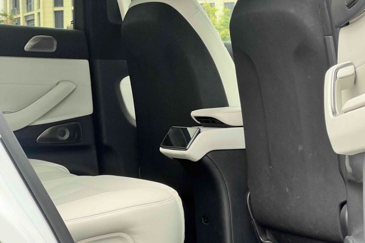 Used Nio ES7 2022 75 kWh Interior 4