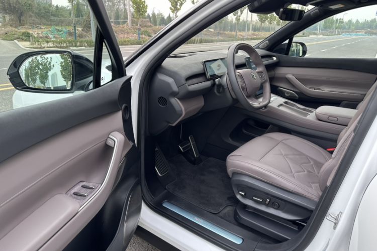 Used Nio ES7 2022 100kWh First Edition Interior 4