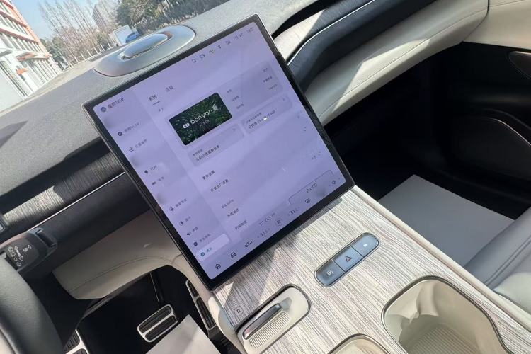 Used Nio ES7 2022 100 kWh Interior 4