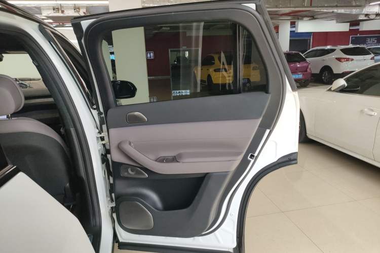 Used Nio ES7 2022 75 kWh Interior 6