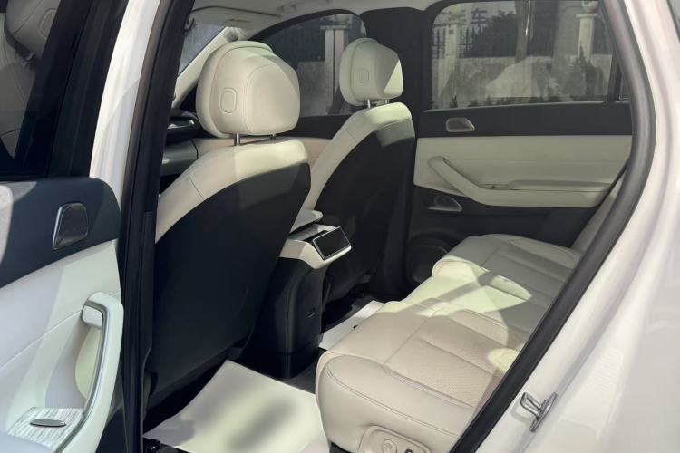 Used Nio ES7 2022 100 kWh Interior 7