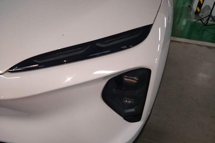 Used Nio ES7 2022 75 kWh Left Front Headlight