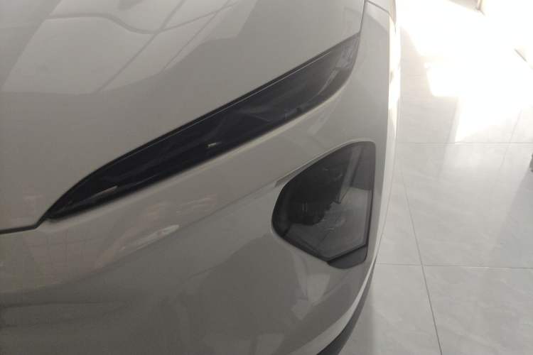 Used Nio ES7 2022 75 kWh Left Front Headlight