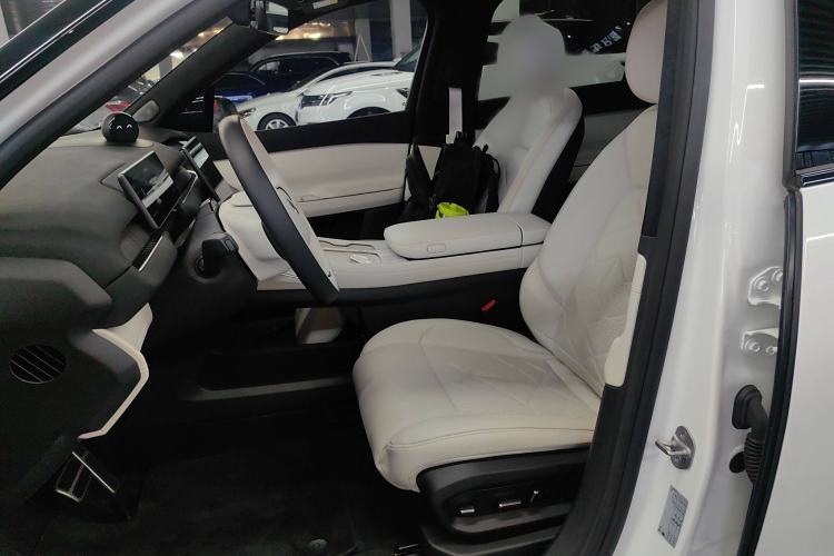 Used Nio ES7 2022 100 kWh Left Front Seat