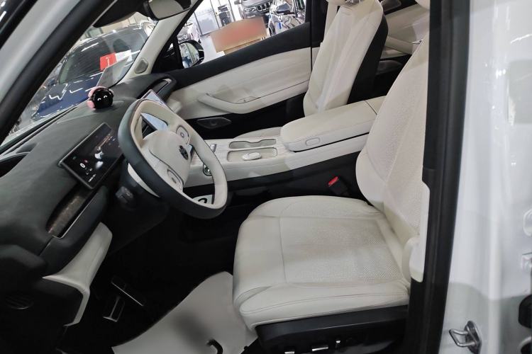 Used Nio ES7 2022 100 kWh Left Front Seat