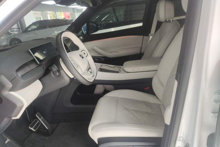 Used Nio ES7 2022 75 kWh Left Front Seat