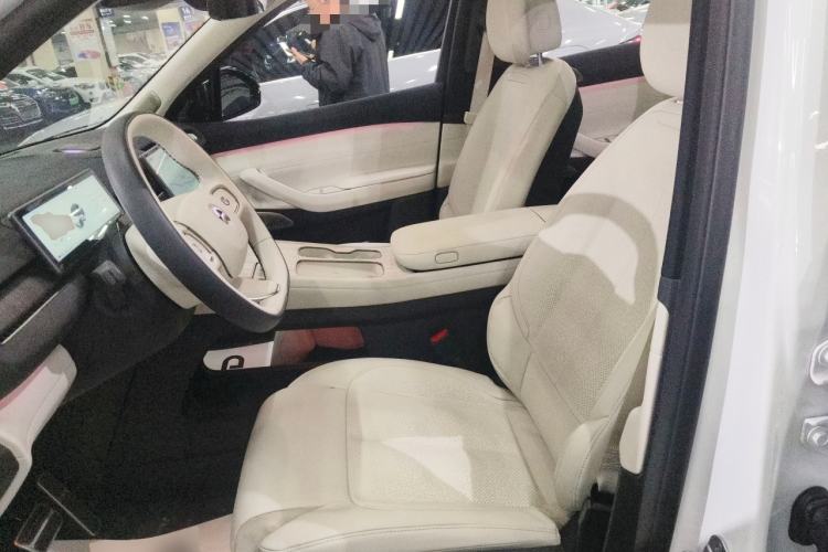 Used Nio ES7 2022 100 kWh Left Front Seat