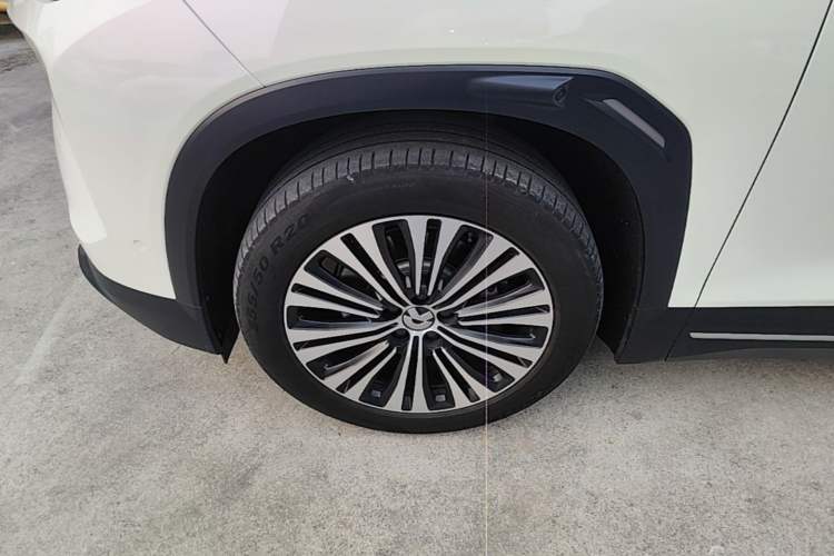 Used Nio ES7 2022 75 kWh Left Front Wheel Hub