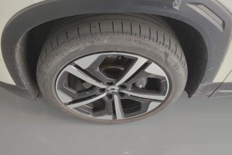 Used Nio ES7 2022 100kWh First Edition Left Front Wheel Hub