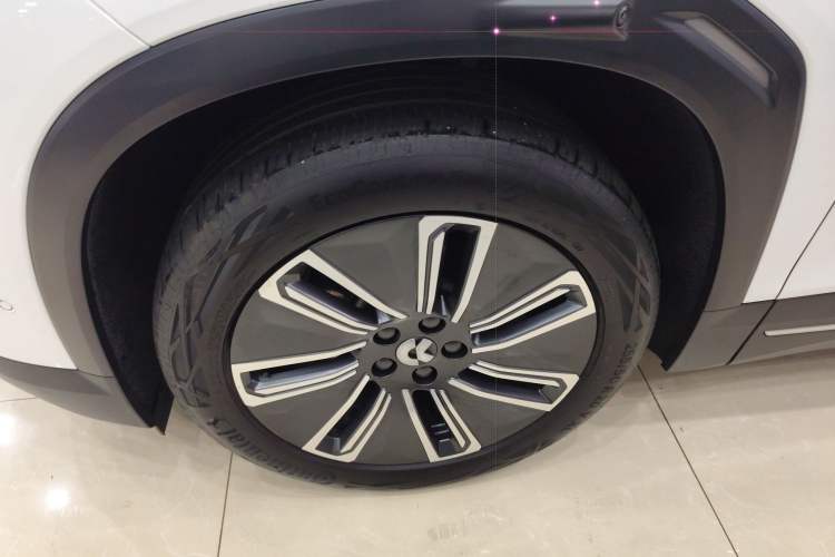 Used Nio ES7 2022 75 kWh Left Front Wheel Hub