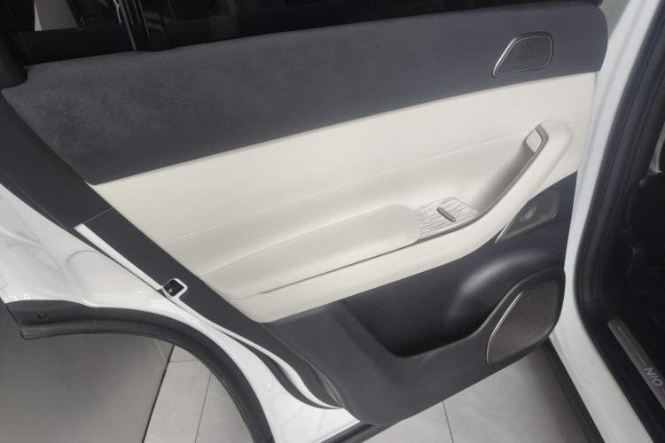 Used Nio ES7 2022 75 kWh Left Rear Door Interior