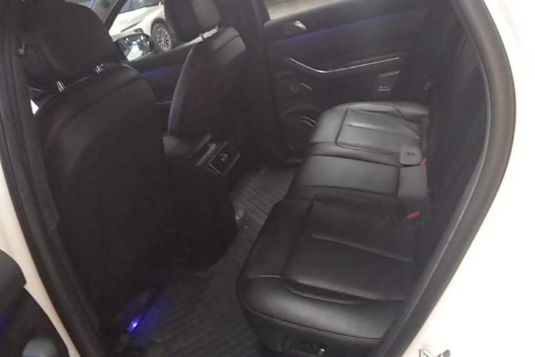 Used Nio ES7 2022 75 kWh Left Rear Seat