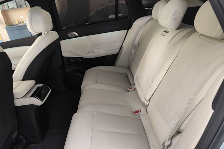 Used Nio ES7 2022 100 kWh Left Rear Seat