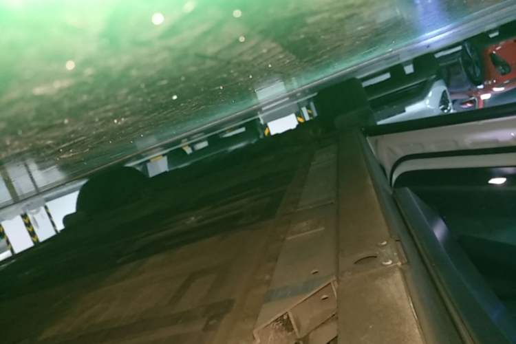 Used Nio ES7 2022 75 kWh Left Side Sill