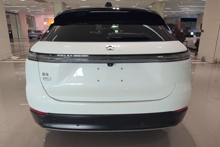 Used Nio ES7 2022 100 kWh Rear