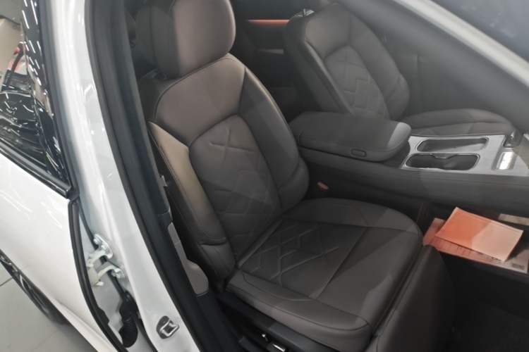 Used Nio ES7 2022 100kWh First Edition Right Front Seat