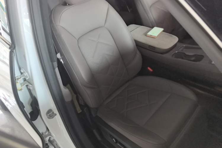 Used Nio ES7 2022 100kWh First Edition Right Front Seat