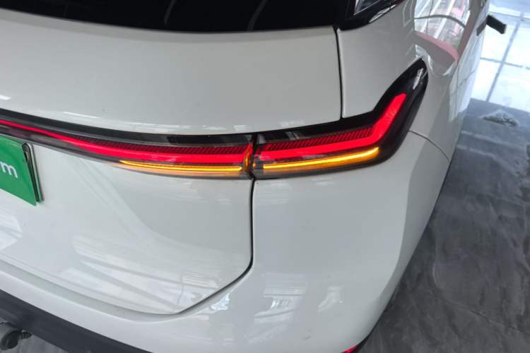 Used Nio ES7 2022 100kWh First Edition Right Rear Taillight