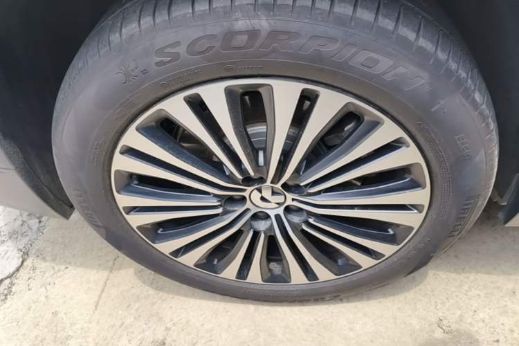Used Nio ES7 2022 75 kWh Right Rear Wheel Hub