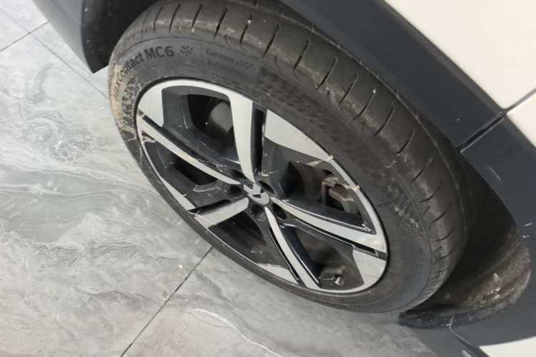 Used Nio ES7 2022 100kWh First Edition Right Rear Wheel Hub