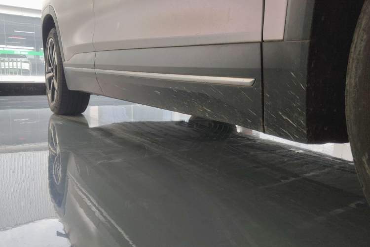 Used Nio ES7 2022 100kWh First Edition Right Side Sill