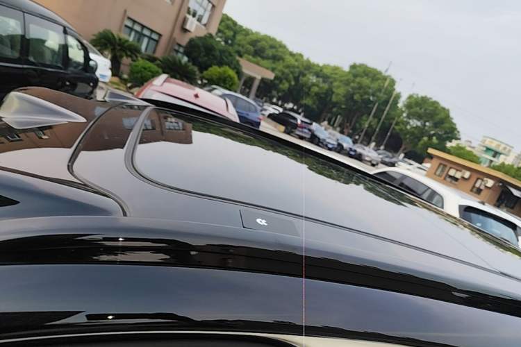 Used Nio ES7 2022 75 kWh Roof