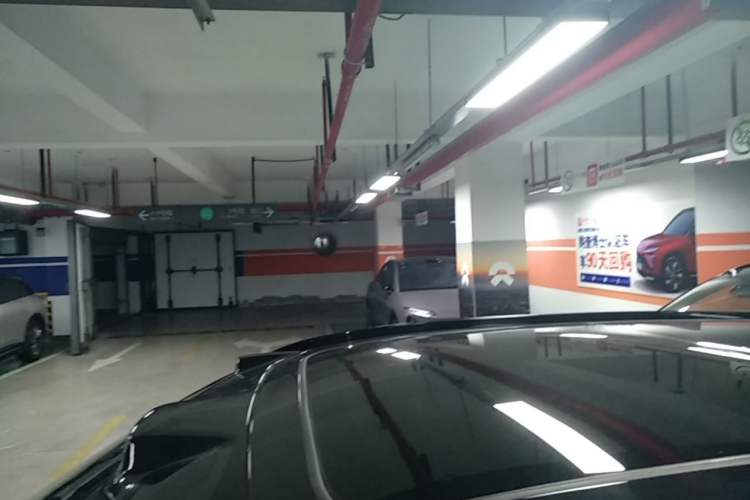 Used Nio ES7 2022 75 kWh Roof