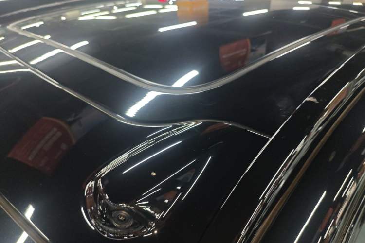 Used Nio ES7 2022 75 kWh Roof
